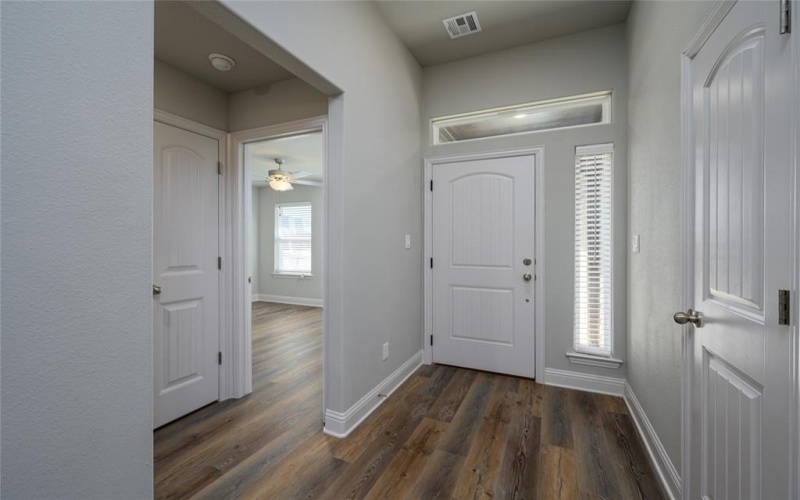 2801 Tulip Drive, Sherman, TX 75092, 3 Bedrooms Bedrooms, ,2 BathroomsBathrooms,Residential Lease,For Rent,2801 Tulip Drive,20927291