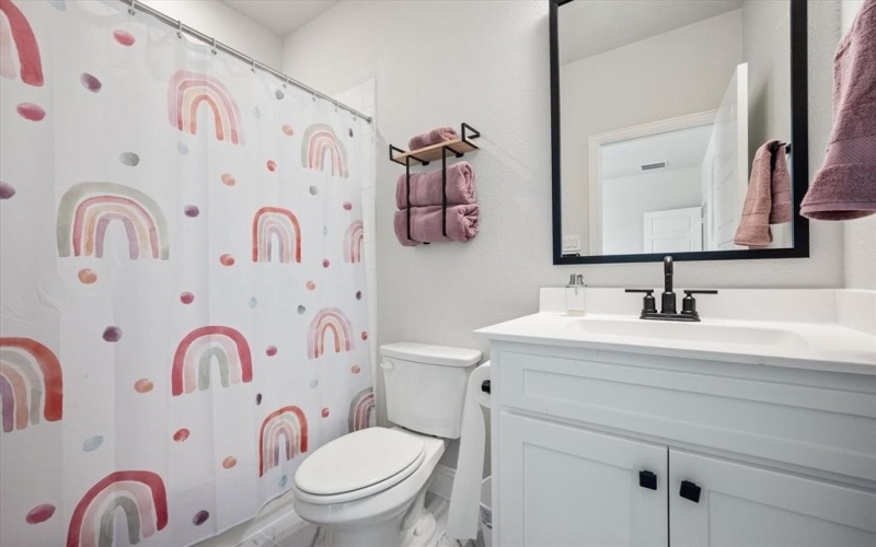 2506 Grandview Lane, Argyle, TX 76226, 5 Bedrooms Bedrooms, ,6 BathroomsBathrooms,Residential,For Sale,2506 Grandview Lane,20935436