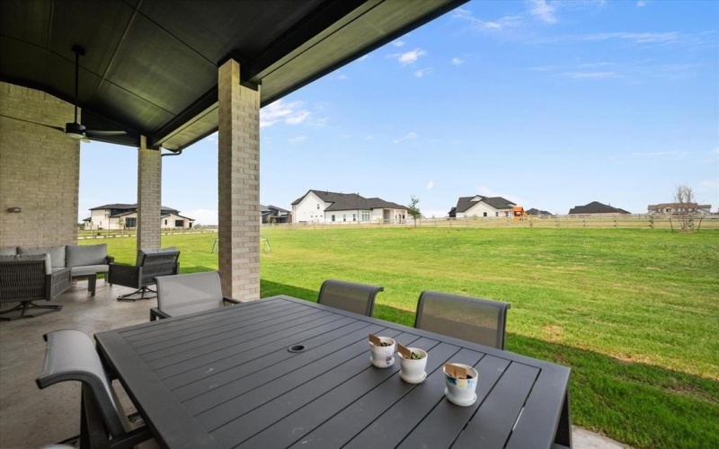 2506 Grandview Lane, Argyle, TX 76226, 5 Bedrooms Bedrooms, ,6 BathroomsBathrooms,Residential,For Sale,2506 Grandview Lane,20935436