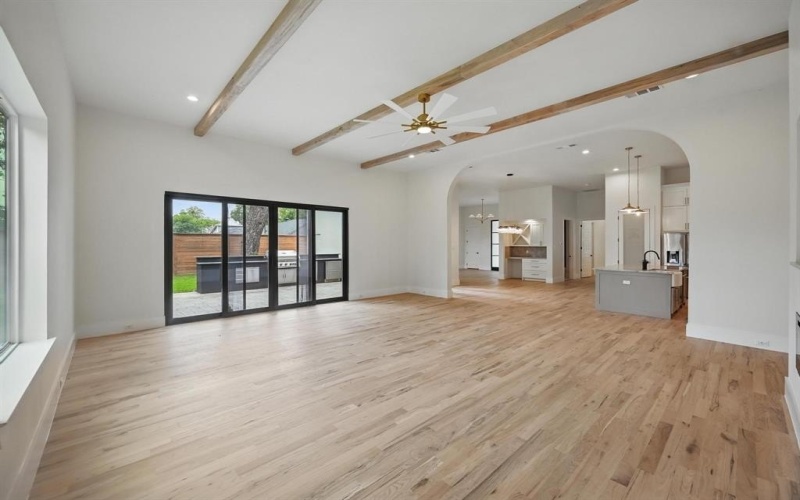 1224 S Pine Street, Grapevine, TX 76051, 4 Bedrooms Bedrooms, ,5 BathroomsBathrooms,Residential,For Sale,1224 S Pine Street,20938378