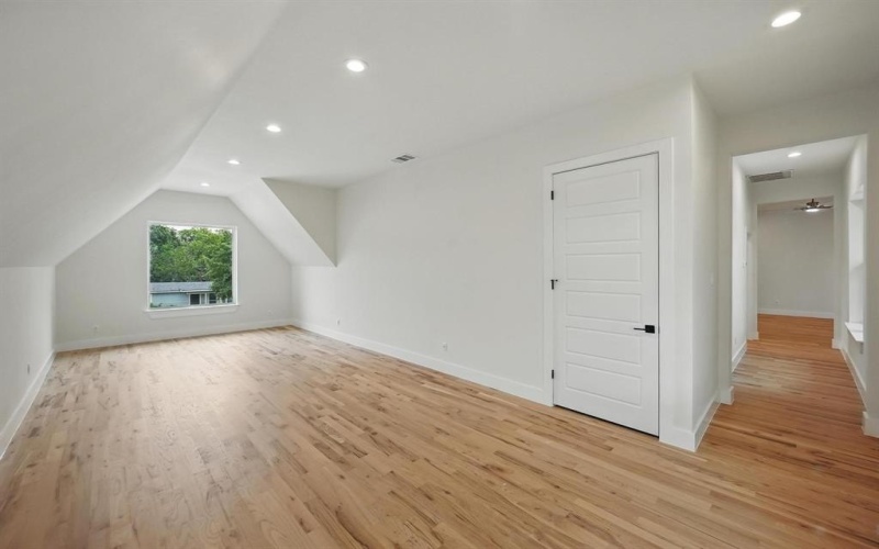 1224 S Pine Street, Grapevine, TX 76051, 4 Bedrooms Bedrooms, ,5 BathroomsBathrooms,Residential,For Sale,1224 S Pine Street,20938378