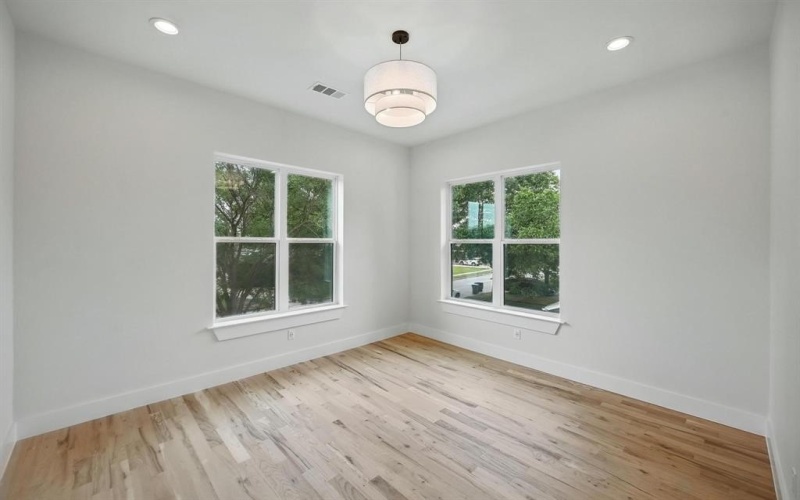 1224 S Pine Street, Grapevine, TX 76051, 4 Bedrooms Bedrooms, ,5 BathroomsBathrooms,Residential,For Sale,1224 S Pine Street,20938378