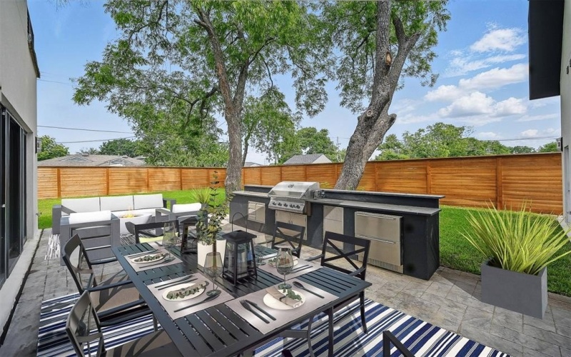 1224 S Pine Street, Grapevine, TX 76051, 4 Bedrooms Bedrooms, ,5 BathroomsBathrooms,Residential,For Sale,1224 S Pine Street,20938378