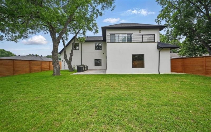 1224 S Pine Street, Grapevine, TX 76051, 4 Bedrooms Bedrooms, ,5 BathroomsBathrooms,Residential,For Sale,1224 S Pine Street,20938378