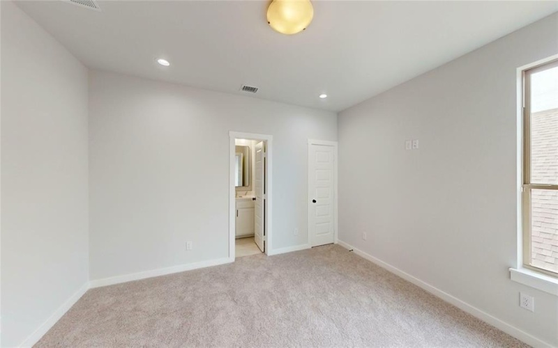 6860 Zuefeldt Drive, Arlington, TX 76002, 4 Bedrooms Bedrooms, ,3 BathroomsBathrooms,Residential,For Sale,6860 Zuefeldt Drive,20943538