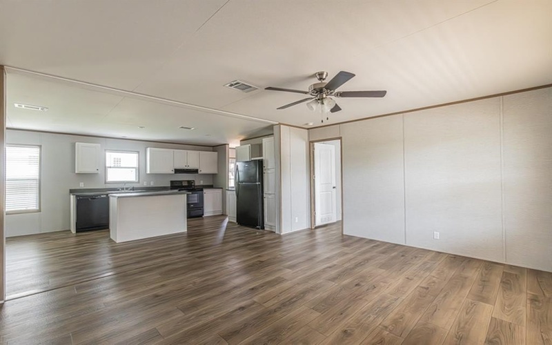 105 Beaver Creek Drive, Azle, TX 76020, 4 Habitaciones Habitaciones , ,2 BañosBaños,Residential,En Venta,105 Beaver Creek Drive,20943680