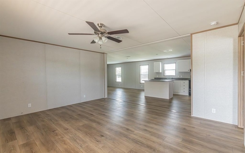 105 Beaver Creek Drive, Azle, TX 76020, 4 Habitaciones Habitaciones , ,2 BañosBaños,Residential,En Venta,105 Beaver Creek Drive,20943680