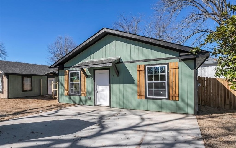 304 S 3rd, Bonham, TX 75418, 3 Bedrooms Bedrooms, ,2 BathroomsBathrooms,Residential Lease,For Rent,304 S 3rd,20944042