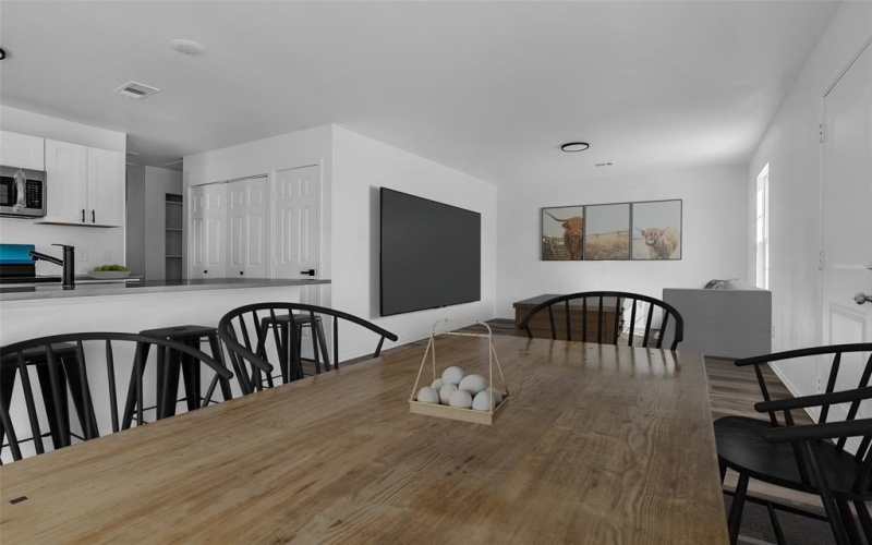 304 S 3rd, Bonham, TX 75418, 3 Bedrooms Bedrooms, ,2 BathroomsBathrooms,Residential Lease,For Rent,304 S 3rd,20944042