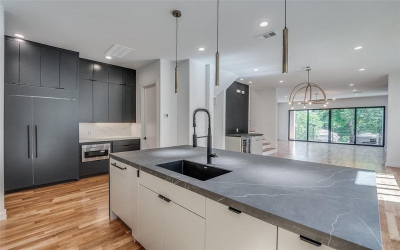 4517 Weldon Street, Dallas, TX 75204, 4 Bedrooms Bedrooms, ,3 BathroomsBathrooms,Residential Lease,For Rent,4517 Weldon Street,20934015
