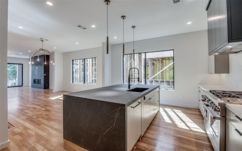 4517 Weldon Street, Dallas, TX 75204, 4 Bedrooms Bedrooms, ,3 BathroomsBathrooms,Residential Lease,For Rent,4517 Weldon Street,20934015
