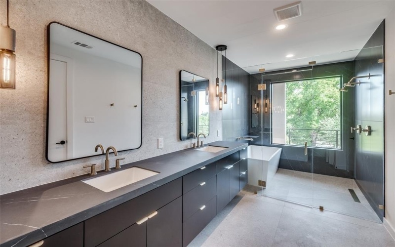 4517 Weldon Street, Dallas, TX 75204, 4 Bedrooms Bedrooms, ,3 BathroomsBathrooms,Residential Lease,For Rent,4517 Weldon Street,20934015