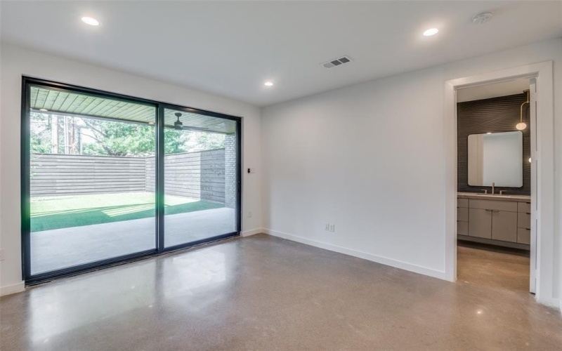 4517 Weldon Street, Dallas, TX 75204, 4 Bedrooms Bedrooms, ,3 BathroomsBathrooms,Residential Lease,For Rent,4517 Weldon Street,20934015
