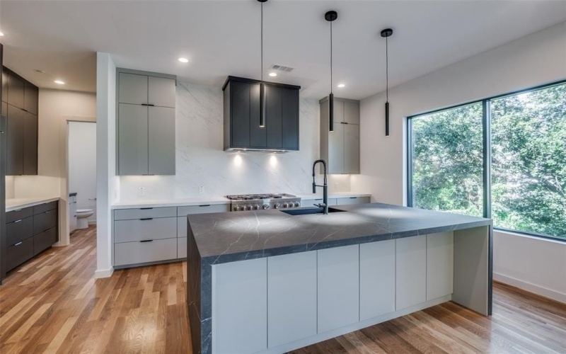 4519 Weldon Street, Dallas, TX 75204, 4 Bedrooms Bedrooms, ,3 BathroomsBathrooms,Residential Lease,For Rent,4519 Weldon Street,20935481