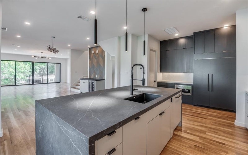 4519 Weldon Street, Dallas, TX 75204, 4 Bedrooms Bedrooms, ,3 BathroomsBathrooms,Residential Lease,For Rent,4519 Weldon Street,20935481