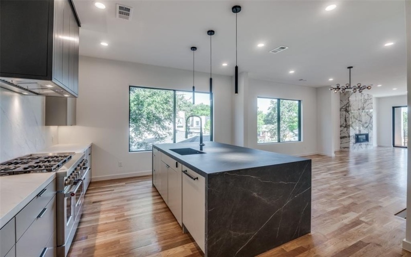 4519 Weldon Street, Dallas, TX 75204, 4 Bedrooms Bedrooms, ,3 BathroomsBathrooms,Residential Lease,For Rent,4519 Weldon Street,20935481