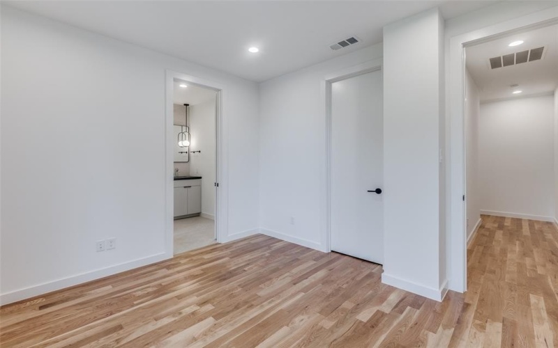 4519 Weldon Street, Dallas, TX 75204, 4 Bedrooms Bedrooms, ,3 BathroomsBathrooms,Residential Lease,For Rent,4519 Weldon Street,20935481