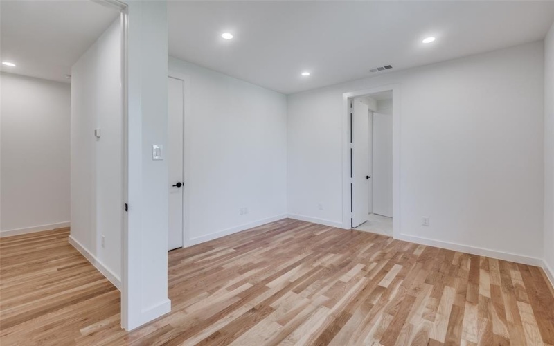 4519 Weldon Street, Dallas, TX 75204, 4 Bedrooms Bedrooms, ,3 BathroomsBathrooms,Residential Lease,For Rent,4519 Weldon Street,20935481