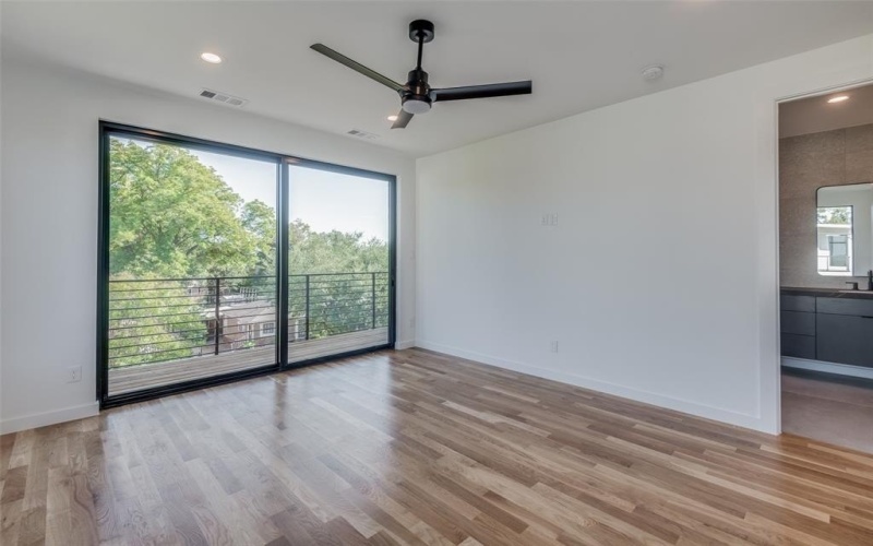 4519 Weldon Street, Dallas, TX 75204, 4 Bedrooms Bedrooms, ,3 BathroomsBathrooms,Residential Lease,For Rent,4519 Weldon Street,20935481