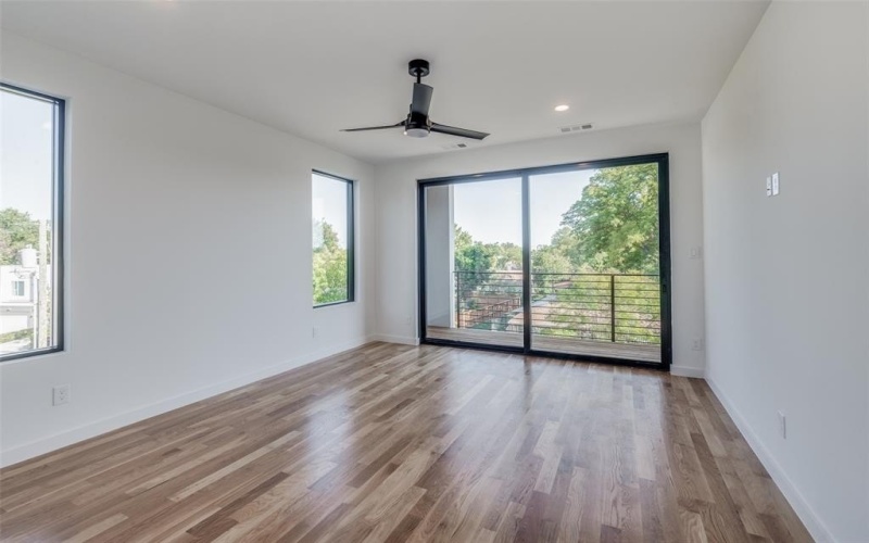 4519 Weldon Street, Dallas, TX 75204, 4 Bedrooms Bedrooms, ,3 BathroomsBathrooms,Residential Lease,For Rent,4519 Weldon Street,20935481