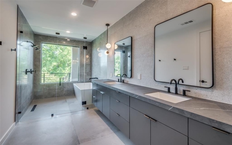 4519 Weldon Street, Dallas, TX 75204, 4 Bedrooms Bedrooms, ,3 BathroomsBathrooms,Residential Lease,For Rent,4519 Weldon Street,20935481