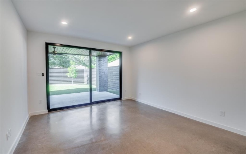 4519 Weldon Street, Dallas, TX 75204, 4 Bedrooms Bedrooms, ,3 BathroomsBathrooms,Residential Lease,For Rent,4519 Weldon Street,20935481