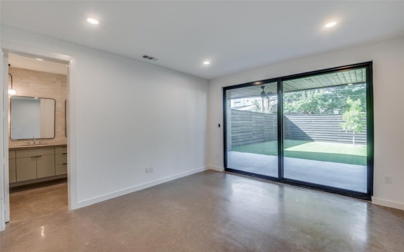 4519 Weldon Street, Dallas, TX 75204, 4 Bedrooms Bedrooms, ,3 BathroomsBathrooms,Residential Lease,For Rent,4519 Weldon Street,20935481