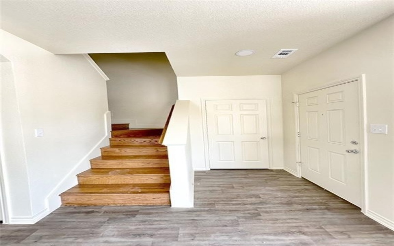 1701 St Louis Avenue, Fort Worth, TX 76110, 3 Bedrooms Bedrooms, ,2 BathroomsBathrooms,Residential,For Sale,1701 St Louis Avenue,20944706