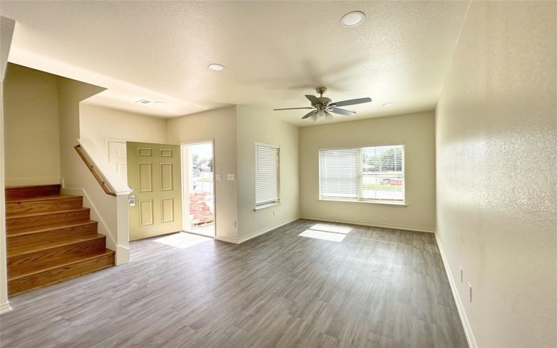 1703 St Louis Avenue, Fort Worth, TX 76110, 3 Habitaciones Habitaciones , ,2 BañosBaños,Residential,En Venta,1703 St Louis Avenue,20944723