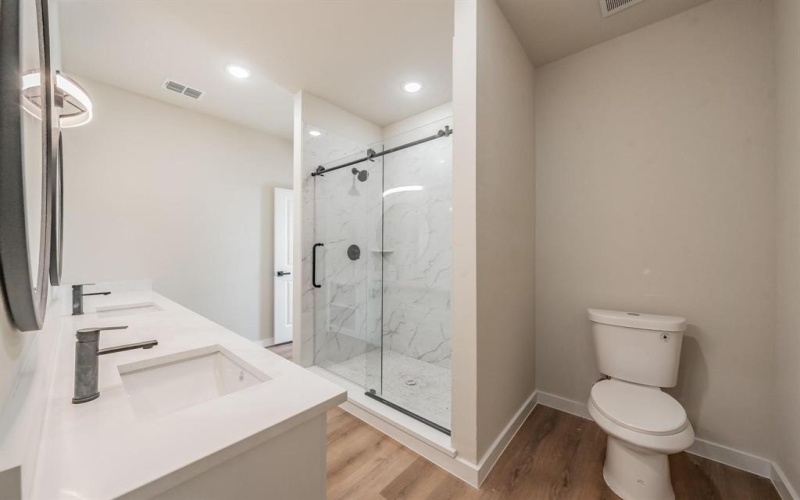 184 Cactus Canyon Drive, Bridgeport, TX 76426, 3 Habitaciones Habitaciones , ,2 BañosBaños,Residential,En Venta,184 Cactus Canyon Drive,20943903