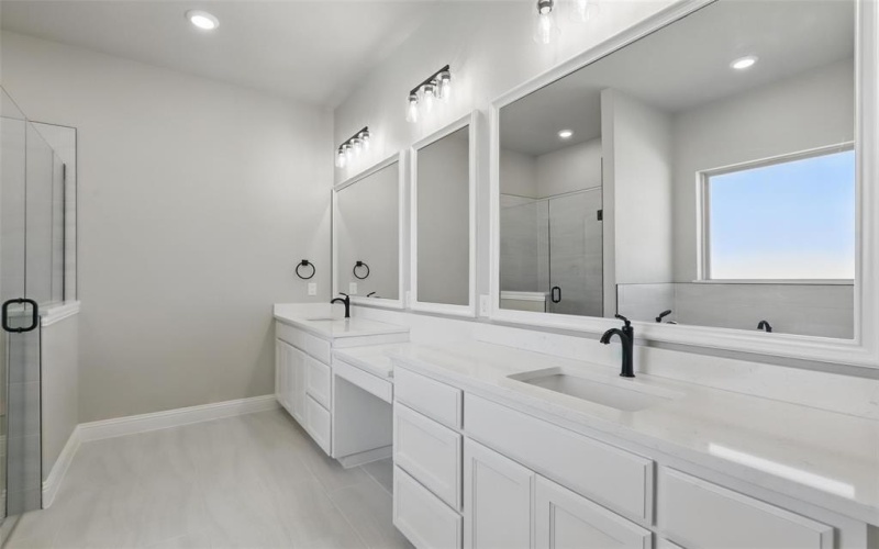 1065 Uplift Drive, Weatherford, TX 76087, 4 Bedrooms Bedrooms, ,2 BathroomsBathrooms,Residential,For Sale,1065 Uplift Drive,20945035
