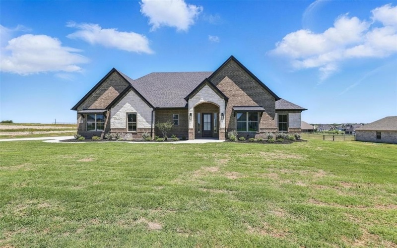 1065 Uplift Drive, Weatherford, TX 76087, 4 Bedrooms Bedrooms, ,2 BathroomsBathrooms,Residential,For Sale,1065 Uplift Drive,20945035