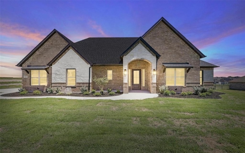1065 Uplift Drive, Weatherford, TX 76087, 4 Bedrooms Bedrooms, ,2 BathroomsBathrooms,Residential,For Sale,1065 Uplift Drive,20945035