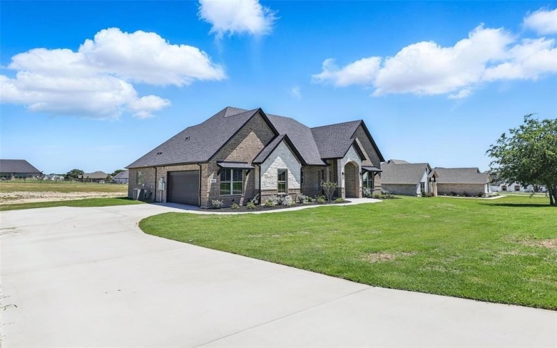 1065 Uplift Drive, Weatherford, TX 76087, 4 Bedrooms Bedrooms, ,2 BathroomsBathrooms,Residential,For Sale,1065 Uplift Drive,20945035