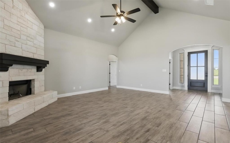 1065 Uplift Drive, Weatherford, TX 76087, 4 Bedrooms Bedrooms, ,2 BathroomsBathrooms,Residential,For Sale,1065 Uplift Drive,20945035
