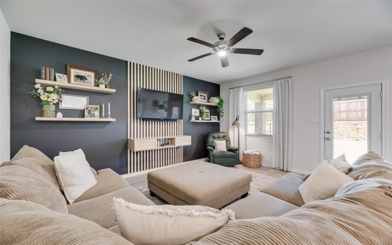 10104 Tidwell Street, Aubrey, TX 76227, 3 Bedrooms Bedrooms, ,2 BathroomsBathrooms,Residential,For Sale,10104 Tidwell Street,20944816