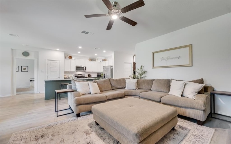 10104 Tidwell Street, Aubrey, TX 76227, 3 Bedrooms Bedrooms, ,2 BathroomsBathrooms,Residential,For Sale,10104 Tidwell Street,20944816