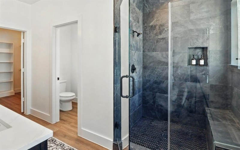 13325 Bee Street #301, Farmers Branch, TX 75234, 3 Bedrooms Bedrooms, ,3 BathroomsBathrooms,Residential,For Sale,13325 Bee Street,20944857