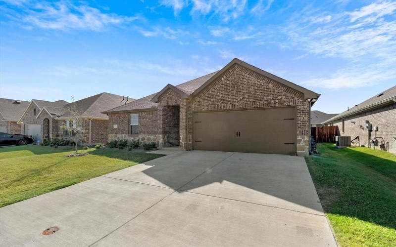 719 Dove Haven Way, Lavon, TX 75166, 3 Bedrooms Bedrooms, ,2 BathroomsBathrooms,Residential,For Sale,719 Dove Haven Way,20944947