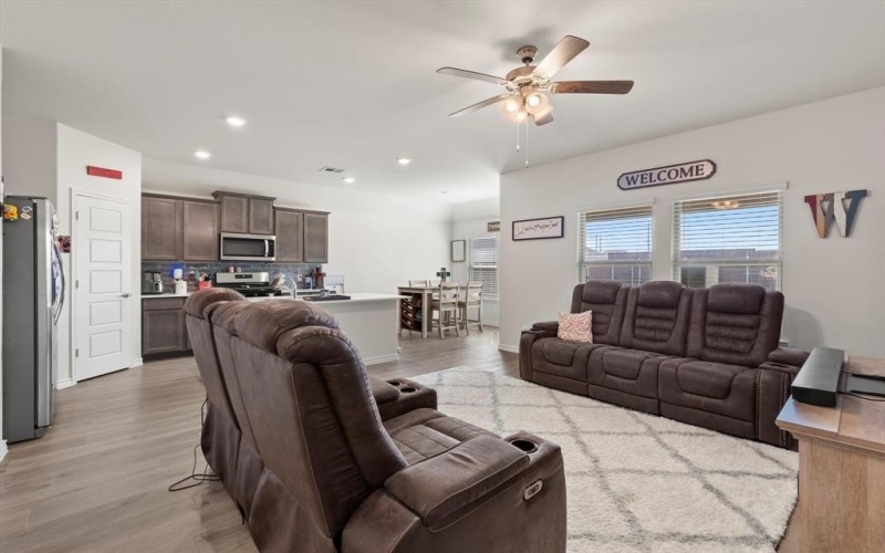719 Dove Haven Way, Lavon, TX 75166, 3 Bedrooms Bedrooms, ,2 BathroomsBathrooms,Residential,For Sale,719 Dove Haven Way,20944947