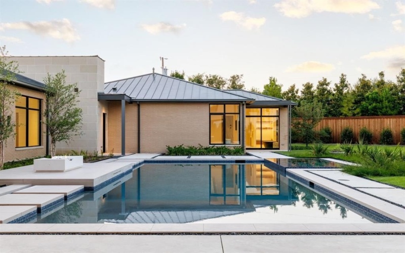 4527 N Lindhurst Avenue, Dallas, TX 75229, 5 Bedrooms Bedrooms, ,6 BathroomsBathrooms,Residential,For Sale,4527 N Lindhurst Avenue,20945183