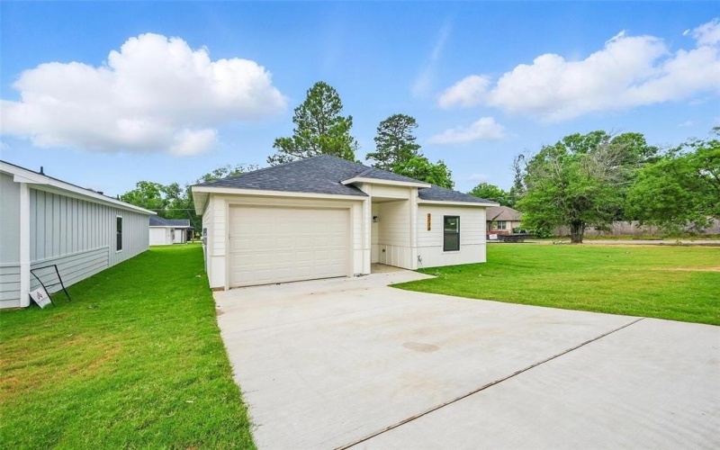 2738 W Washington Street, Denison, TX 75020, 3 Bedrooms Bedrooms, ,2 BathroomsBathrooms,Residential,For Sale,2738 W Washington Street,20945283