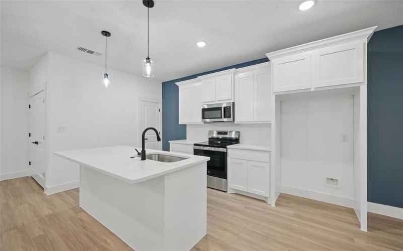 2738 W Washington Street, Denison, TX 75020, 3 Bedrooms Bedrooms, ,2 BathroomsBathrooms,Residential,For Sale,2738 W Washington Street,20945283