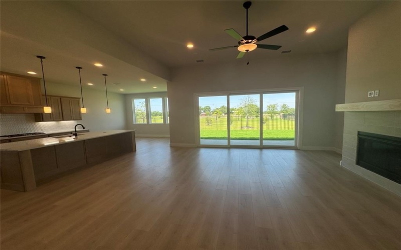 2016 Morris Street, Rockwall, TX 75087, 5 Bedrooms Bedrooms, ,5 BathroomsBathrooms,Residential,For Sale,2016 Morris Street,20943470