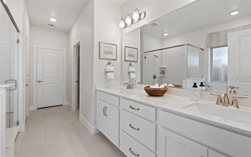 3407 Glorious Court, Heath, TX 75032, 4 Habitaciones Habitaciones , ,3 BañosBaños,Residential,En Venta,3407 Glorious Court,20943894