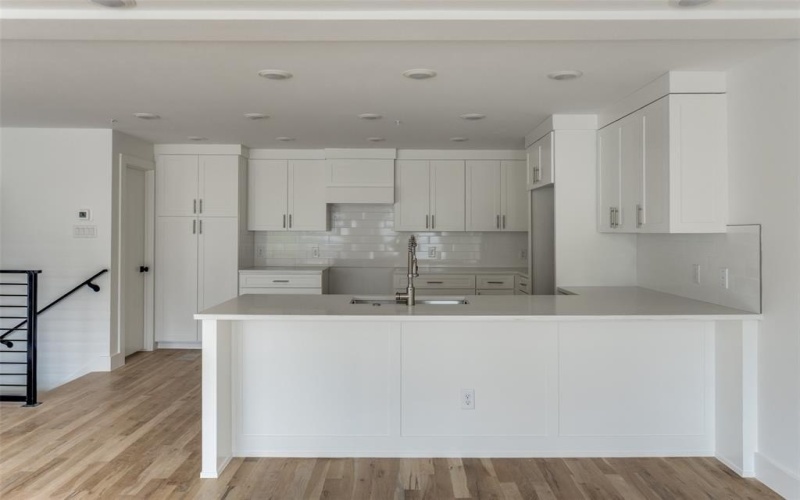 4701 San Jacinto Street #101, Dallas, TX 75204, 2 Bedrooms Bedrooms, ,2 BathroomsBathrooms,Residential,For Sale,4701 San Jacinto Street,20938991