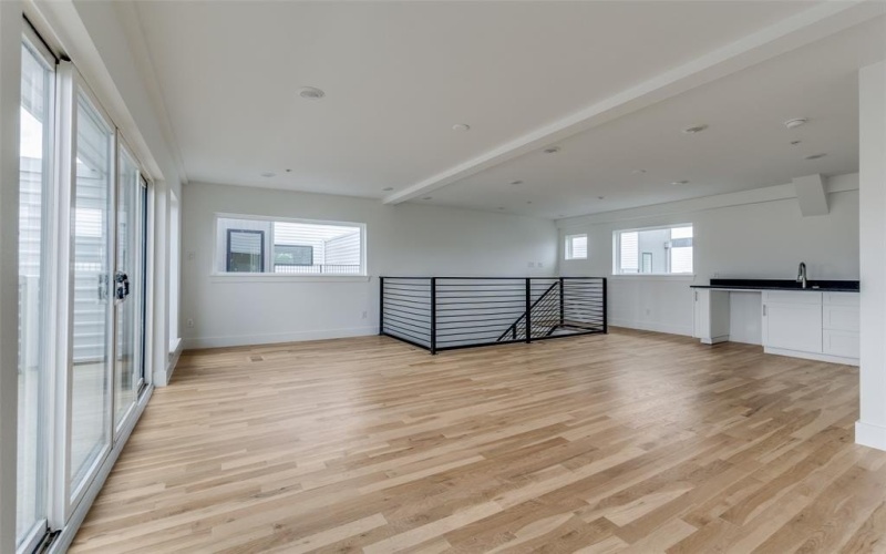 4701 San Jacinto Street #101, Dallas, TX 75204, 2 Bedrooms Bedrooms, ,2 BathroomsBathrooms,Residential,For Sale,4701 San Jacinto Street,20938991