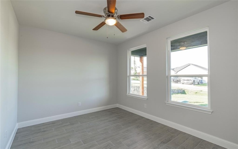 2408 Beverly Drive, Granbury, TX 76048, 4 Bedrooms Bedrooms, ,2 BathroomsBathrooms,Residential,For Sale,2408 Beverly Drive,20930615