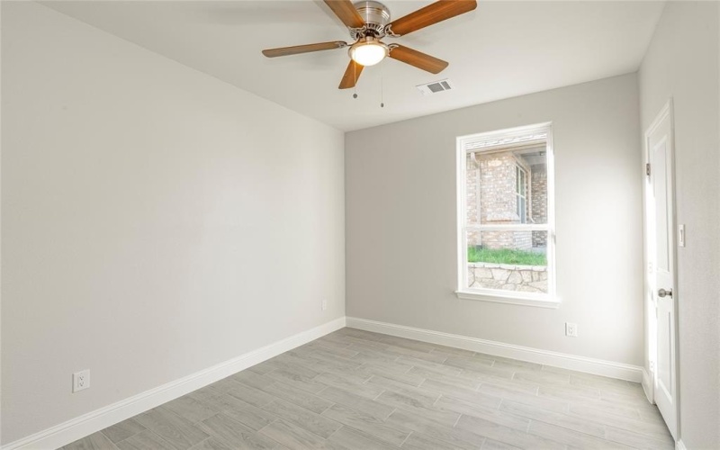 2408 Beverly Drive, Granbury, TX 76048, 4 Bedrooms Bedrooms, ,2 BathroomsBathrooms,Residential,For Sale,2408 Beverly Drive,20930615