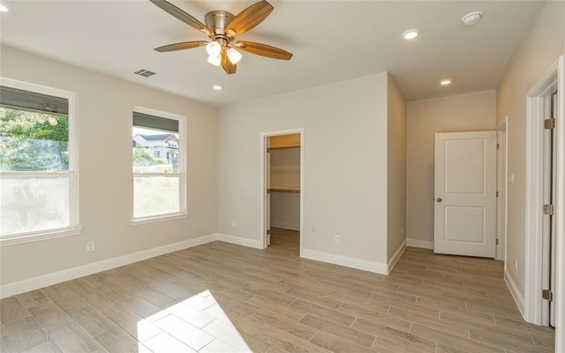 2408 Beverly Drive, Granbury, TX 76048, 4 Bedrooms Bedrooms, ,2 BathroomsBathrooms,Residential,For Sale,2408 Beverly Drive,20930615